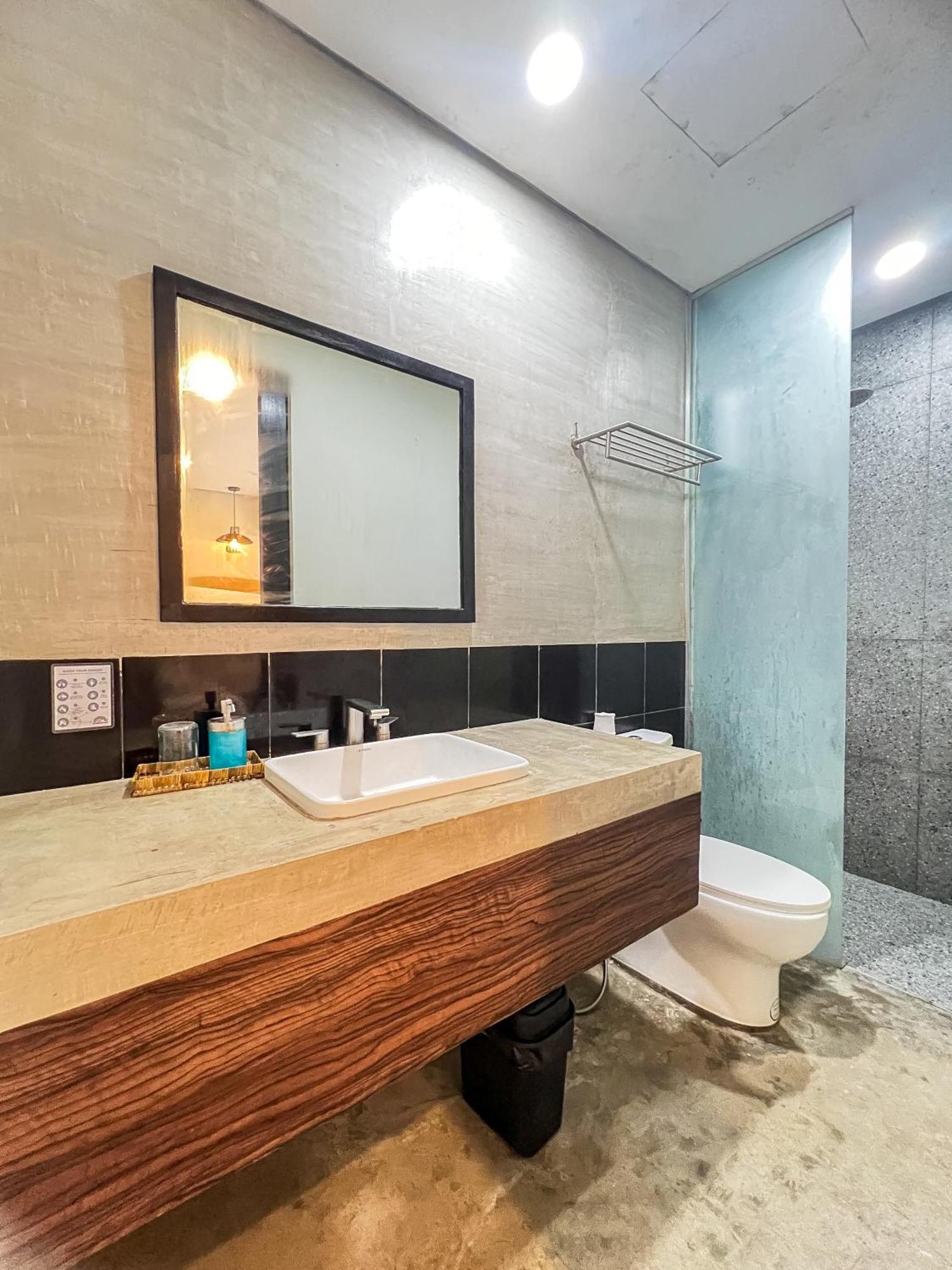 Siargao Bed And Brewery Hotell General Luna  Eksteriør bilde