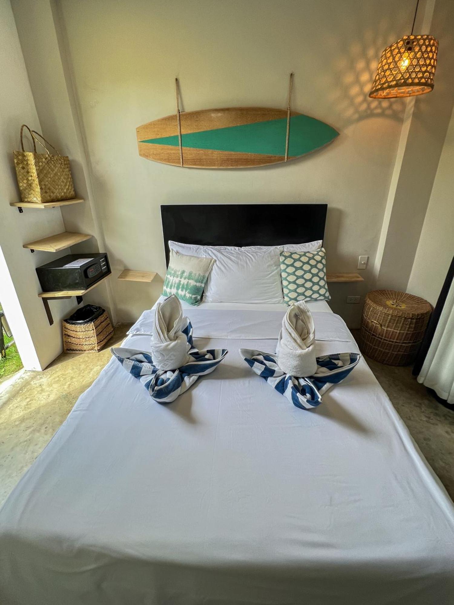 Siargao Bed And Brewery Hotell General Luna  Eksteriør bilde